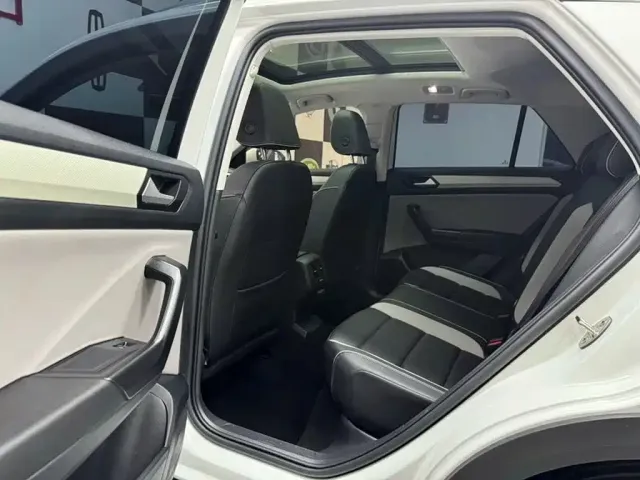 Volkswagen Volkswagen T-ROC 2023 280TSI DSG 2WD Time Edition — Фото автомобиля 8