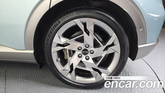 Genesis GV60 — Фото автомобиля 21