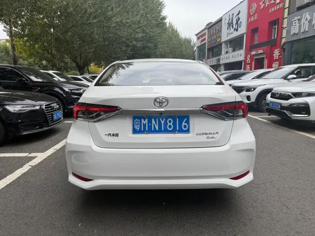 Toyota Corolla — Фото автомобиля 4