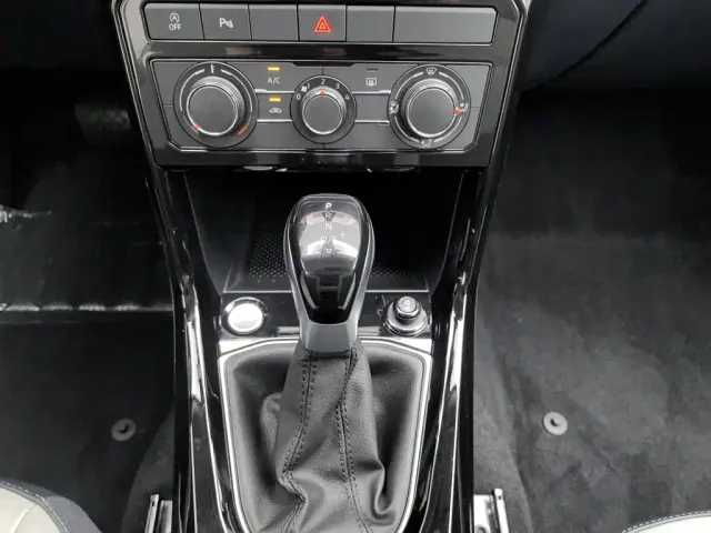 Volkswagen Tharu — Фото автомобиля 13