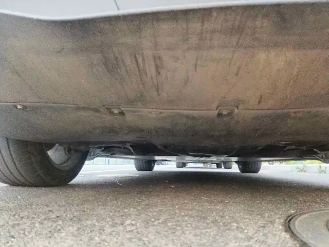 Tesla Model Y — Фото автомобиля 6