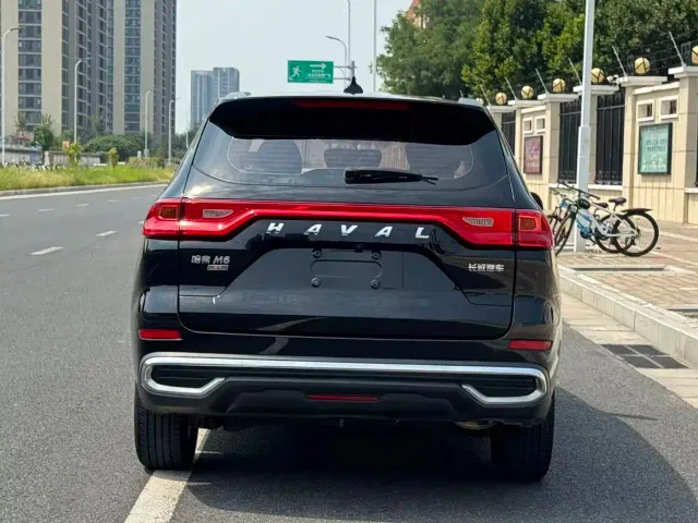 Haval M6 — Фото автомобиля 9