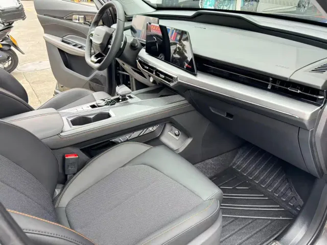 Changan Z6 — Фото автомобиля 11