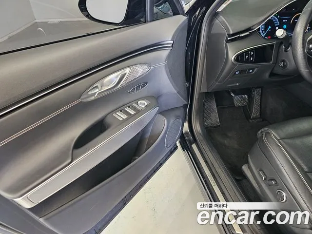 Genesis GV70 Electrified — Фото автомобиля 9