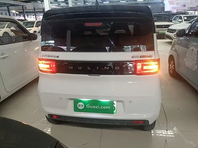 Wuling Hongguang Mini EV — Фото автомобиля 3
