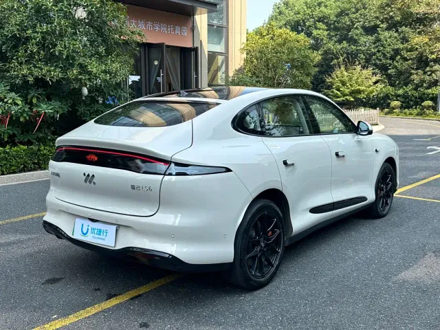 IM Motors LS6 — Фото автомобиля 3