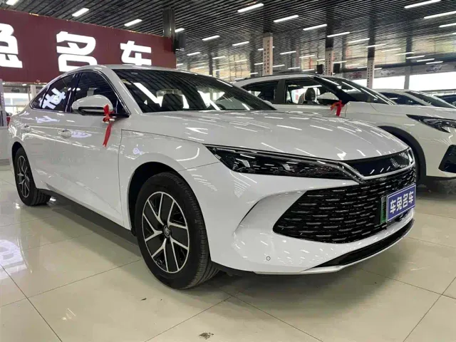 BYD Qin L — Фото автомобиля 4
