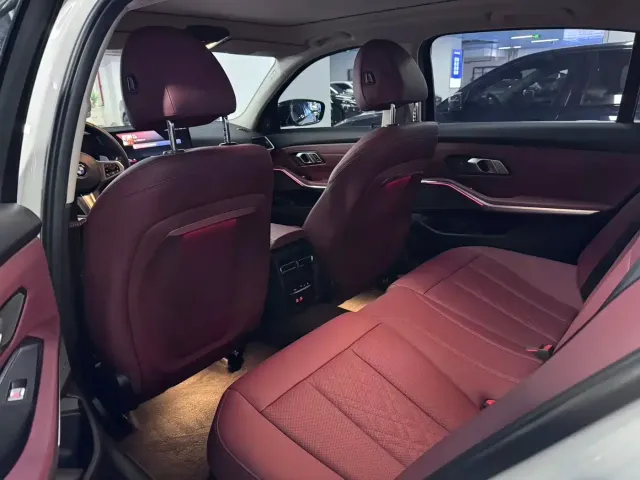 BMW 3 Series — Фото автомобиля 5