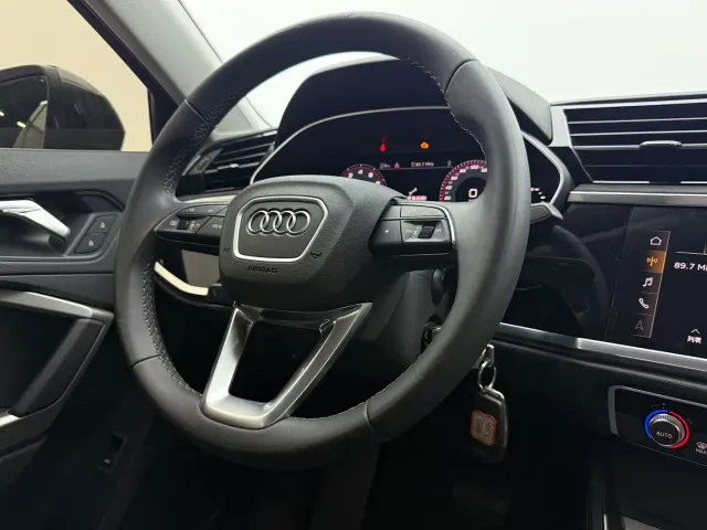Audi Q3 — Фото автомобиля 13