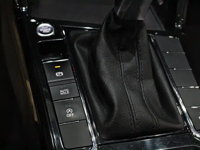 Volkswagen Passat — Фото автомобиля 8
