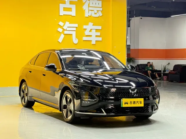 Wuling Starlight — Фото автомобиля 3