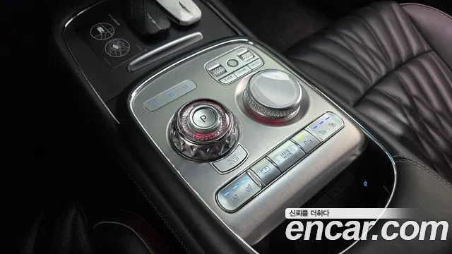 Genesis G90 Бензин 3.5 турбо AWD — Фото автомобиля 9
