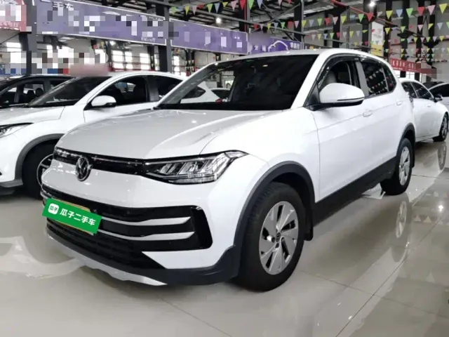 Фотография автомобиля — Volkswagen Tharu
