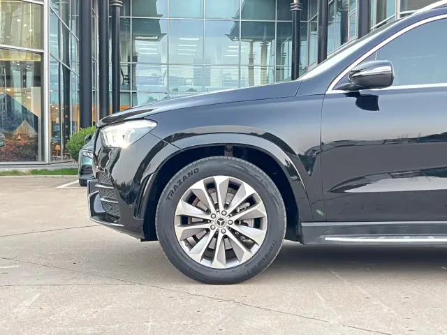 Mercedes-Benz GLE-Class — Фото автомобиля 4