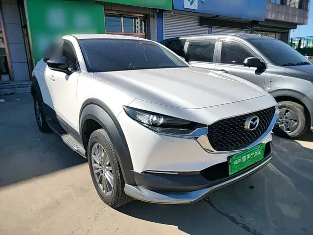 Mazda CX-30 EV — Фото автомобиля 3