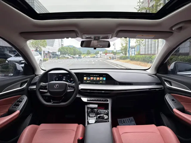 Changan Eado — Фото автомобиля 9