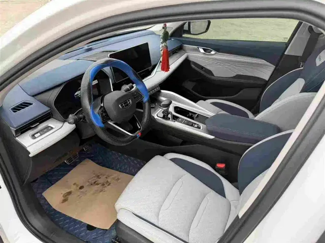 Geely Xingrui — Фото автомобиля 4
