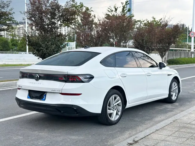 Volkswagen Lamando — Фото автомобиля 6