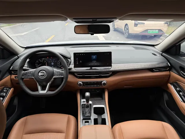 Nissan Teana — Фото автомобиля 12