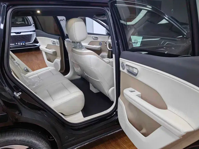 Toyota BoZhi 3X — Фото автомобиля 12