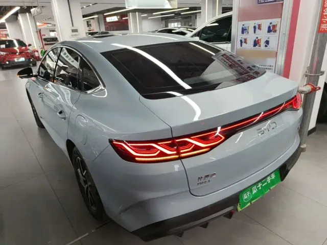 BYD Qin L — Фото автомобиля 4