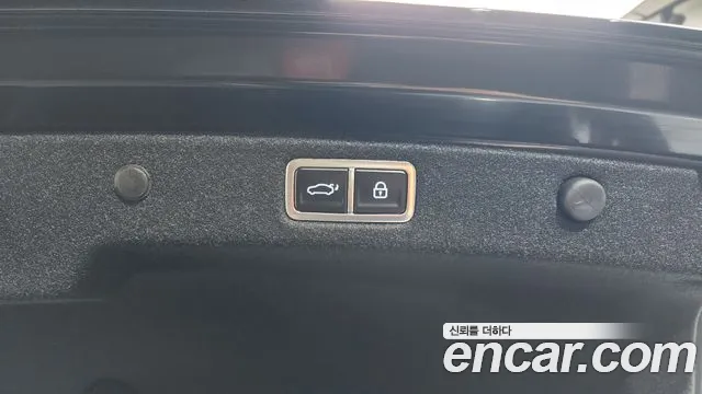 Hyundai Grandeur GN7 — Фото автомобиля 15