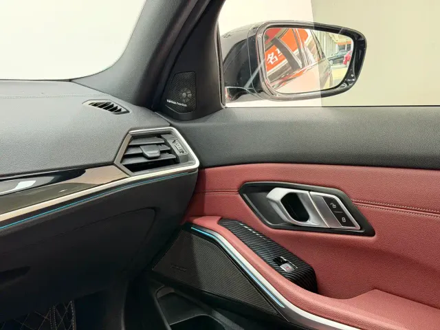 BMW 3 Series — Фото автомобиля 13