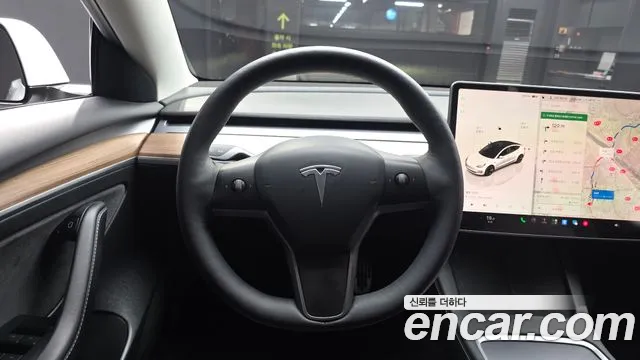Tesla Model 3 — Фото автомобиля 19