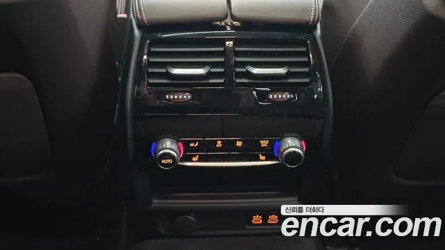 BMW 5 Series G30 — Фото автомобиля 16