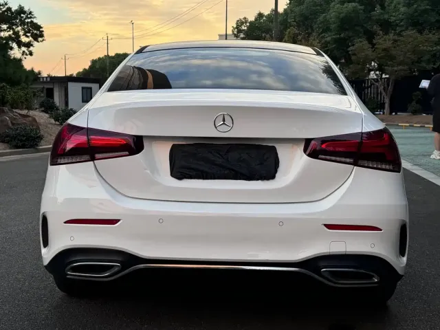 Mercedes-Benz Mercedes-Benz A-Class 2022 A 200 L Sport Sedan Style — Фото автомобиля 17