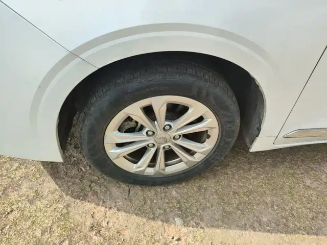 Wuling Jiachen — Фото автомобиля 22