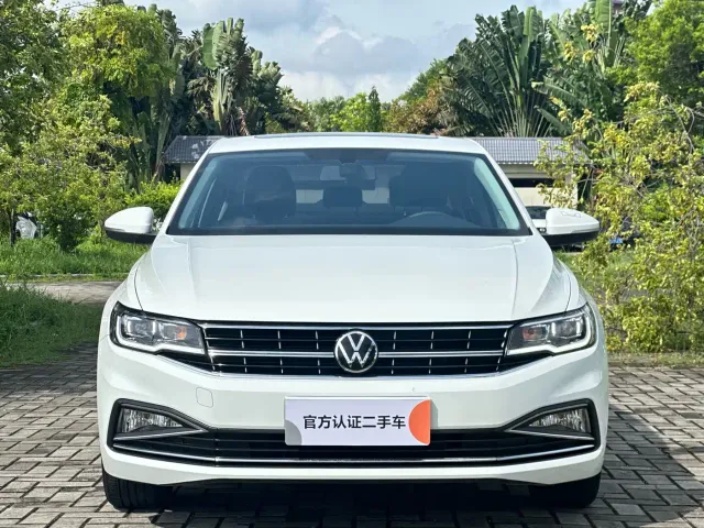 Volkswagen Bora — Фото автомобиля 2