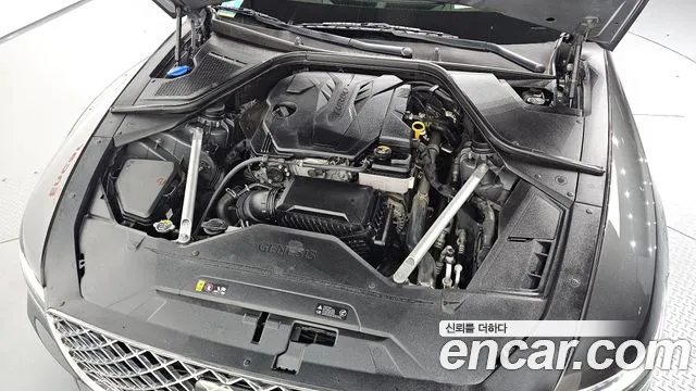 Genesis G80 Бензин 2.5 турбо AWD — Фото автомобиля 3