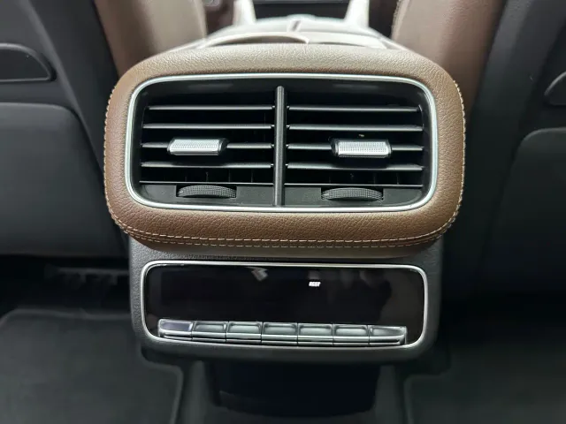 Mercedes-Benz GLS-Class — Фото автомобиля 15