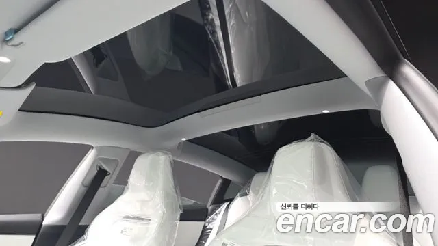 Tesla Model 3 — Фото автомобиля 17