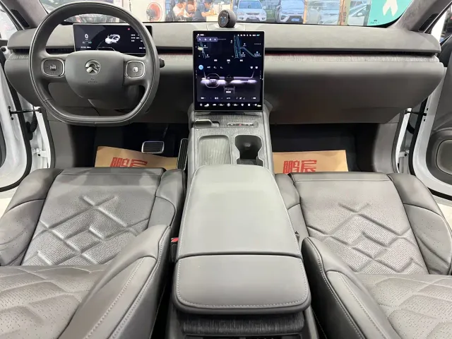 Nio ET7 — Фото автомобиля 14