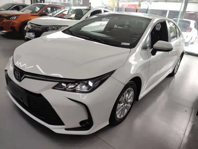Фотография автомобиля — Toyota Corolla