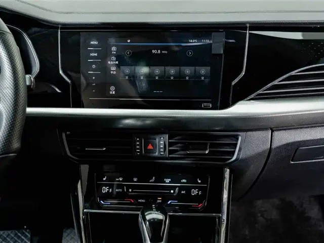 Volkswagen Passat — Фото автомобиля 13