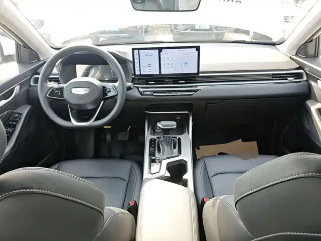 Geely Emgrand — Фото автомобиля 9