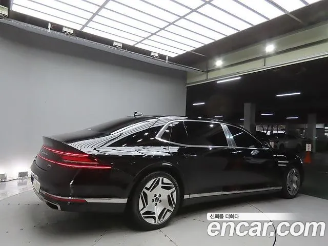 Genesis G90 Бензин 3.5 Turbo e-S/C AWD LWB — Фото автомобиля 4