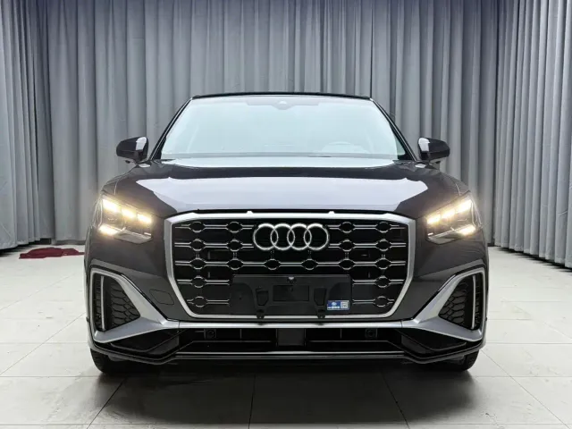 Audi Q2L — Фото автомобиля 2