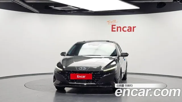 Hyundai AVANTE Avante (CN7) — Фото автомобиля 2