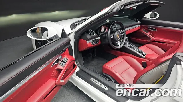 Porsche 718 — Фото автомобиля 10