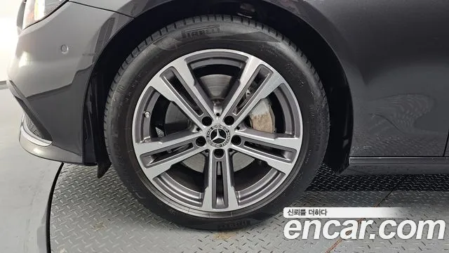 Mercedes-Benz E-Class E-класс W213 E350 4MATIC Avantgarde — Фото автомобиля 5