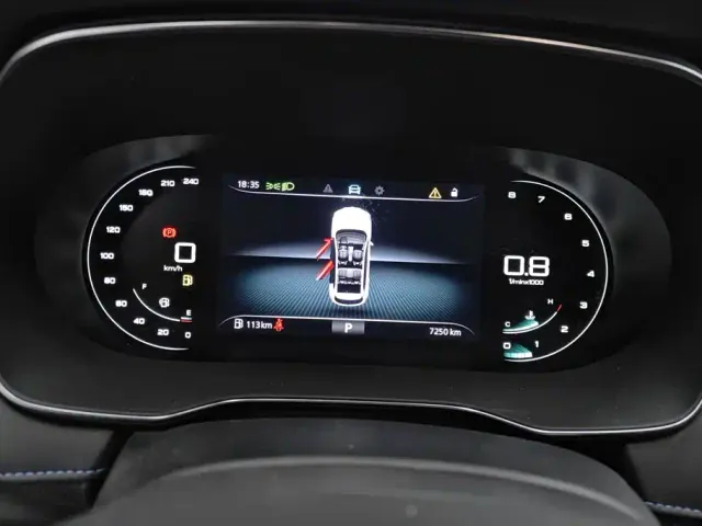 Roewe RX5 — Фото автомобиля 14