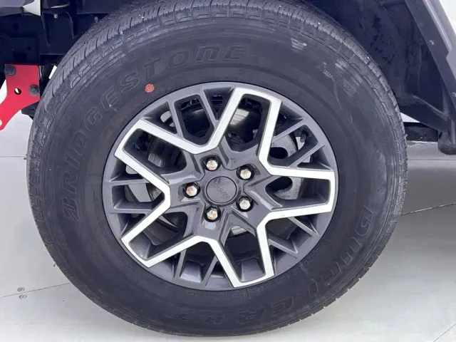 Jeep Wrangler 4xe — Фото автомобиля 11