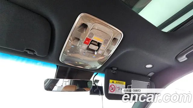Genesis GV70 — Фото автомобиля 23
