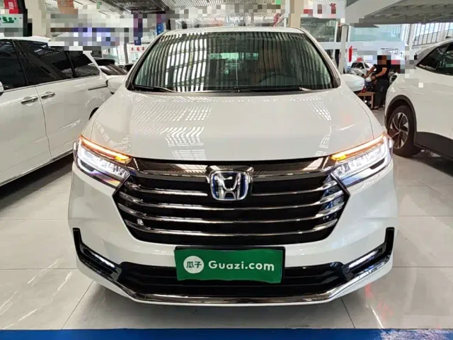 Honda Odyssey — Фото автомобиля 2