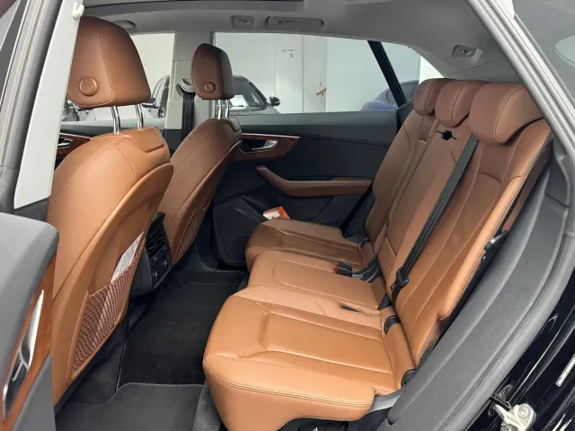 Audi Q8 — Фото автомобиля 6