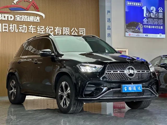 Mercedes-Benz GLE-Class — Фото автомобиля 3